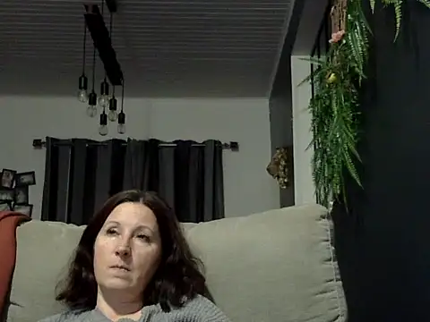 feline27 online show from 11.28.25