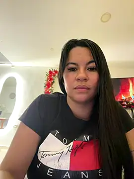 Snapshot of Margaret_Saunders chatting on 12.16.25 Margaret Saunders online show from 12.16.25