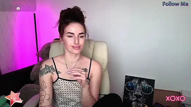 xx adrihanna xx online show from 02.05.25