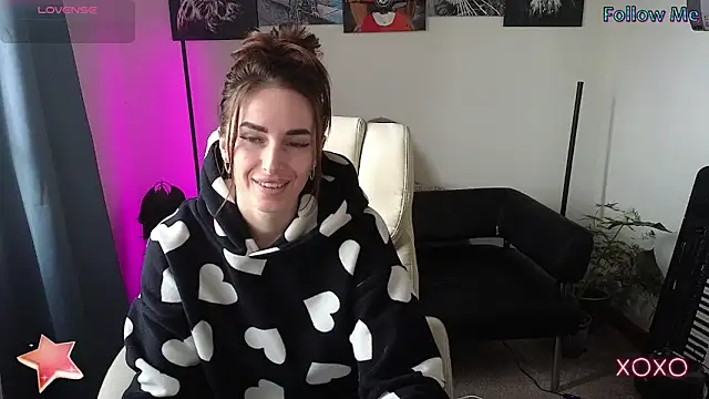 xx adrihanna xx online show from 03.12.25