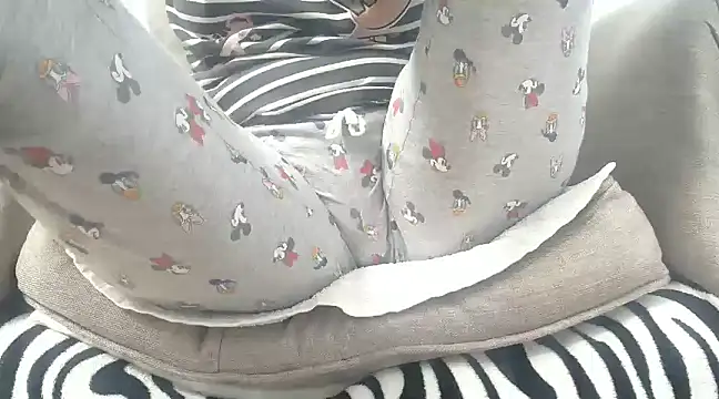 Snapshot of Web_Lady chatting on 02.10.25 Web Lady online show from 02.10.25