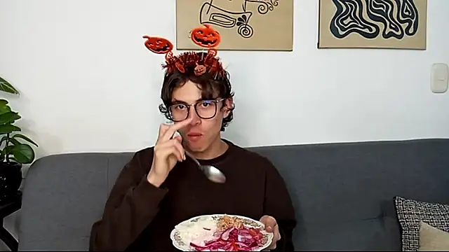 Norehg online show from 10.17.25