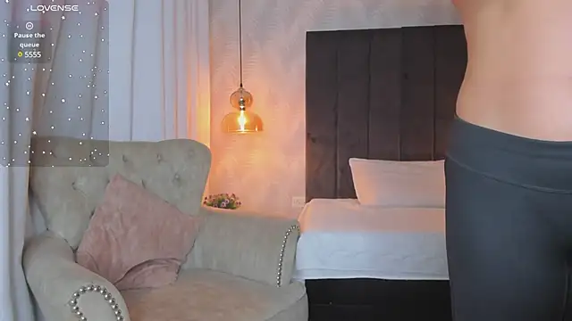 kataliina   online show from 01.14.25