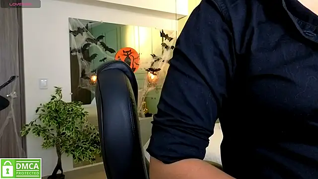 kataliina   online show from 10.23.25