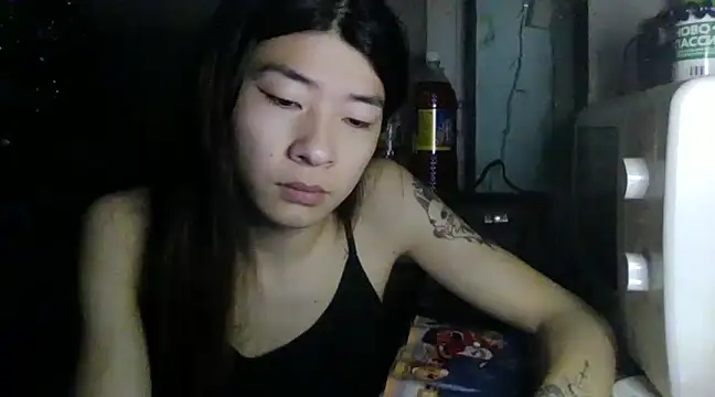 Snapshot of CarlyJoy chatting on 01.18.25 CarlyJoy online show from 01.18.25