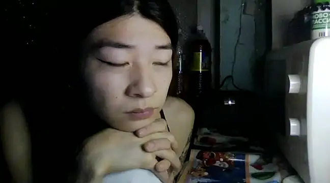Snapshot of CarlyJoy chatting on 01.18.25 CarlyJoy online show from 01.18.25