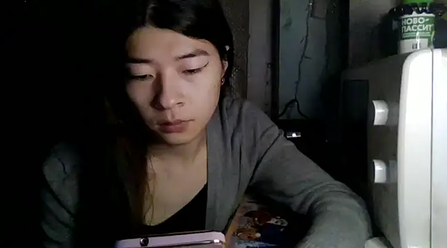 Snapshot of CarlyJoy chatting on 01.19.25 CarlyJoy online show from 01.19.25