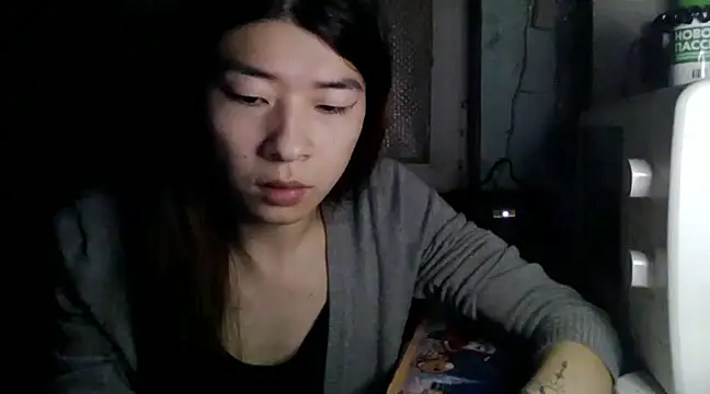 Snapshot of CarlyJoy chatting on 01.19.25 CarlyJoy online show from 01.19.25