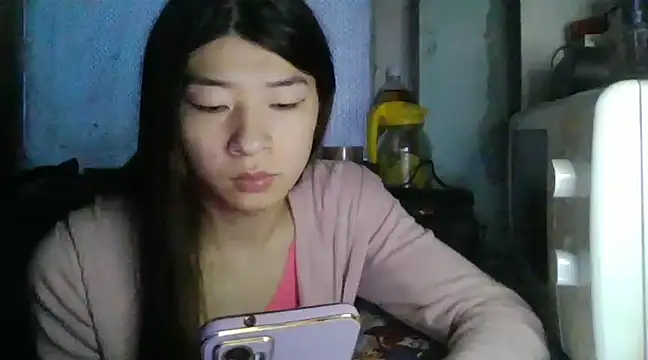 Snapshot of CarlyJoy chatting on 01.29.25 CarlyJoy online show from 01.29.25