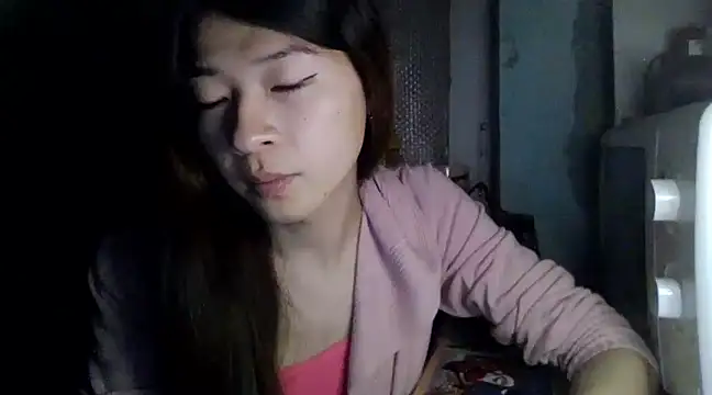 Snapshot of CarlyJoy chatting on 02.01.25 CarlyJoy online show from 02.01.25