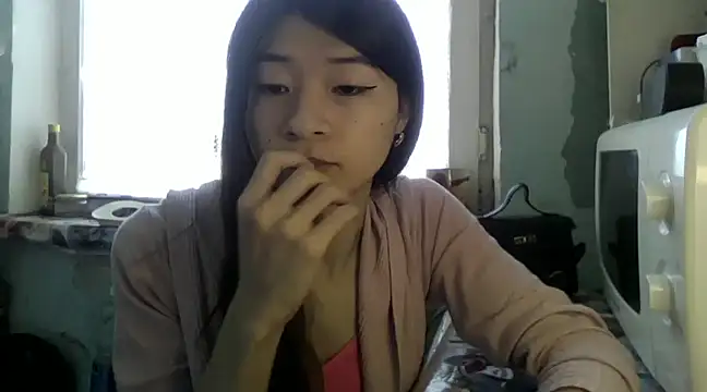 Snapshot of CarlyJoy chatting on 02.03.25 CarlyJoy online show from 02.03.25