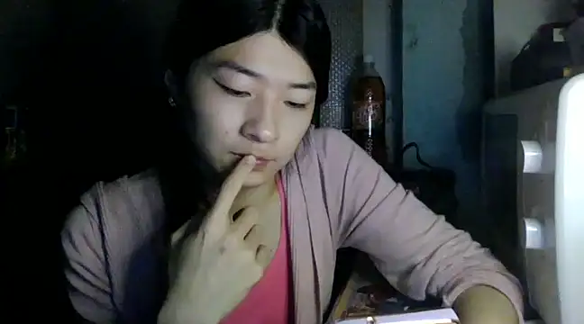 Snapshot of CarlyJoy chatting on 02.08.25 CarlyJoy online show from 02.08.25