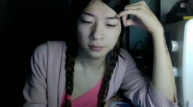 Snapshot of CarlyJoy chatting on 02.09.25 CarlyJoy online show from 02.09.25