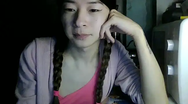 Snapshot of CarlyJoy chatting on 02.09.25 CarlyJoy online show from 02.09.25
