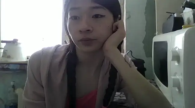 Snapshot of CarlyJoy chatting on 02.10.25 CarlyJoy online show from 02.10.25