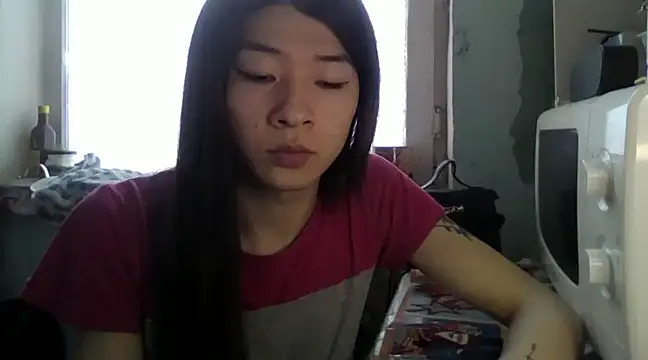 Snapshot of CarlyJoy chatting on 02.13.25 CarlyJoy online show from 02.13.25