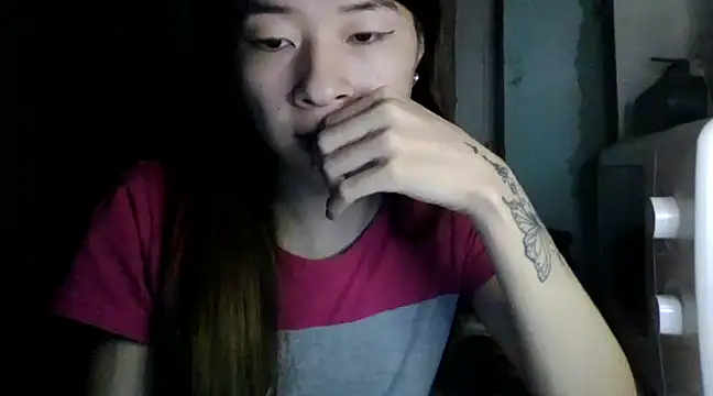 Snapshot of CarlyJoy chatting on 02.16.25 CarlyJoy online show from 02.16.25