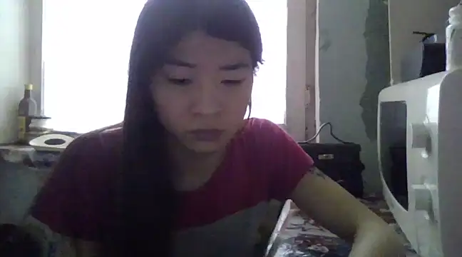 Snapshot of CarlyJoy chatting on 02.18.25 CarlyJoy online show from 02.18.25