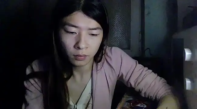Snapshot of CarlyJoy chatting on 02.18.25 CarlyJoy online show from 02.18.25