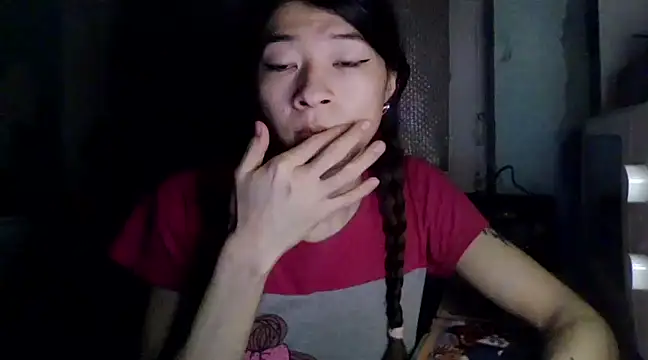 Snapshot of CarlyJoy chatting on 02.19.25 CarlyJoy online show from 02.19.25