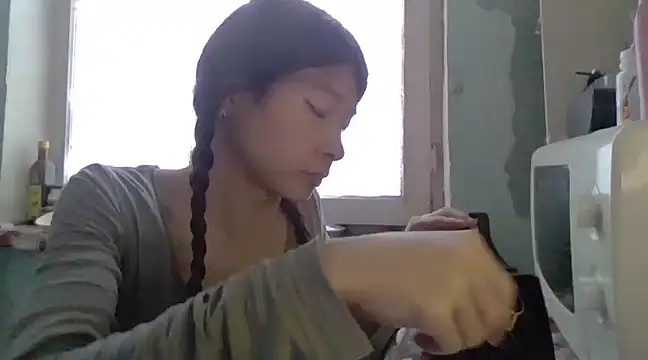Snapshot of CarlyJoy chatting on 02.26.25 CarlyJoy online show from 02.26.25