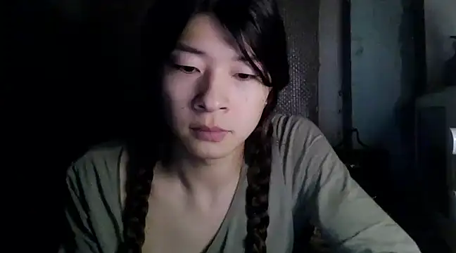 Snapshot of CarlyJoy chatting on 02.27.25 CarlyJoy online show from 02.27.25