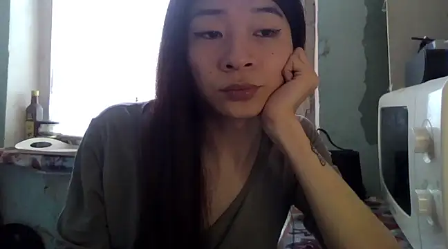 Snapshot of CarlyJoy chatting on 03.01.25 CarlyJoy online show from 03.01.25