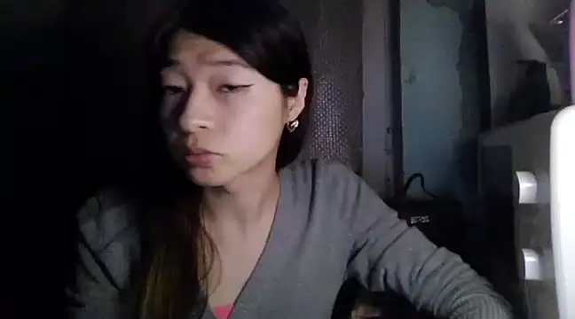 Snapshot of CarlyJoy chatting on 03.04.25 CarlyJoy online show from 03.04.25