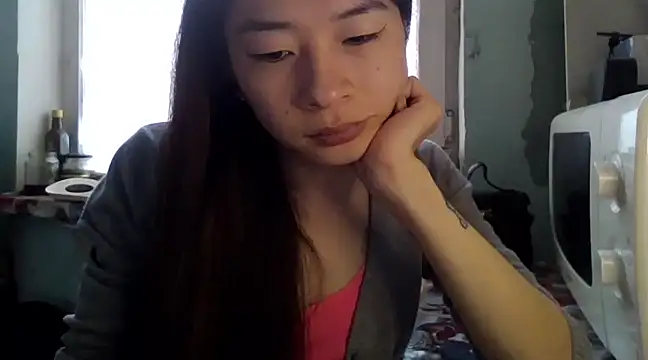 Snapshot of CarlyJoy chatting on 03.05.25 CarlyJoy online show from 03.05.25