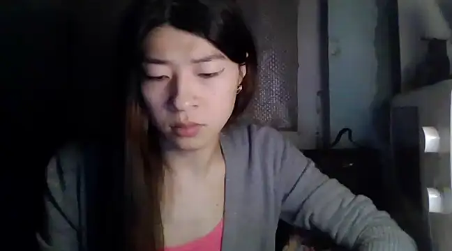Snapshot of CarlyJoy chatting on 03.05.25 CarlyJoy online show from 03.05.25