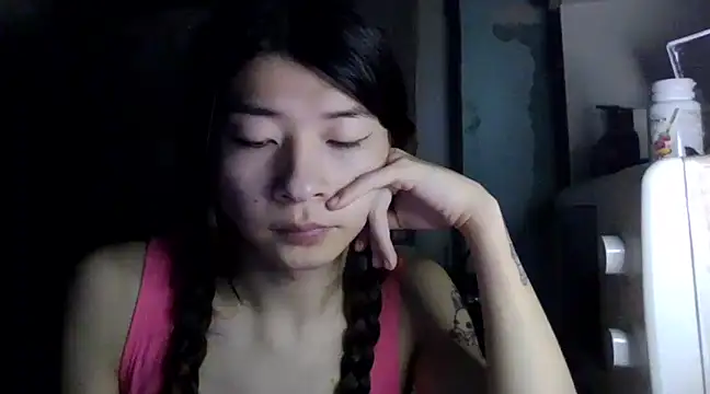 Snapshot of CarlyJoy chatting on 03.11.25 CarlyJoy online show from 03.11.25