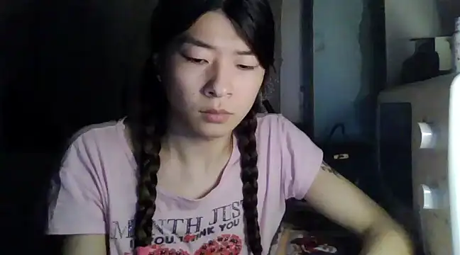 Snapshot of CarlyJoy chatting on 03.17.25 CarlyJoy online show from 03.17.25