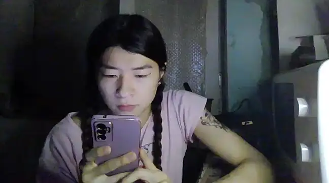 Snapshot of CarlyJoy chatting on 03.18.25 CarlyJoy online show from 03.18.25