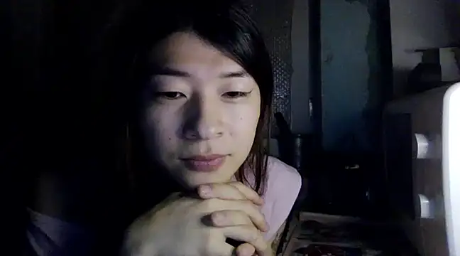 Snapshot of CarlyJoy chatting on 03.19.25 CarlyJoy online show from 03.19.25