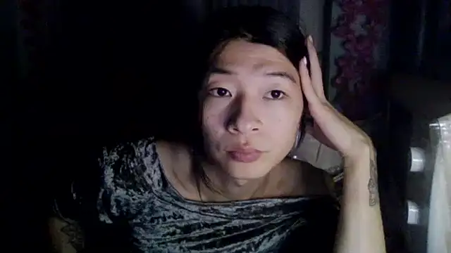 Snapshot of CarlyJoy chatting on 09.19.25 CarlyJoy online show from 09.19.25