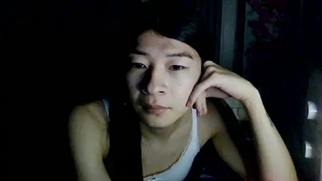 Snapshot of CarlyJoy chatting on 04.19.26 CarlyJoy online show from 04.19.26