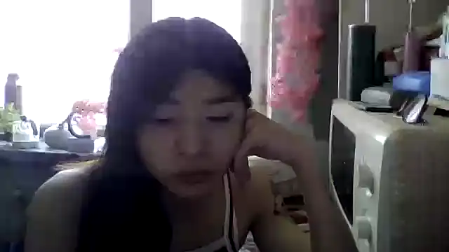 Snapshot of CarlyJoy chatting on 04.26.26 CarlyJoy online show from 04.26.26