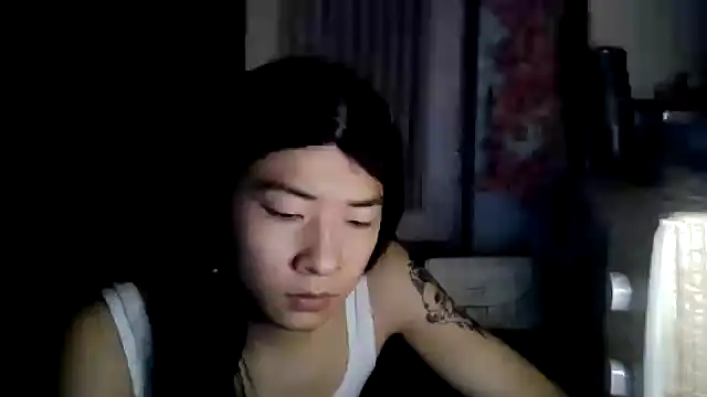 Snapshot of CarlyJoy chatting on 05.27.26 CarlyJoy online show from 05.27.26