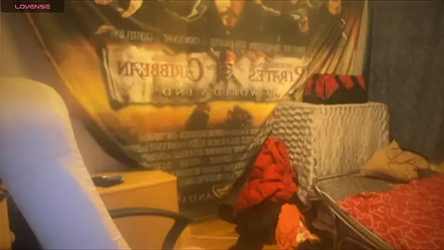 Snapshot of master_227 chatting on 12.19.24 master 227 online show from 12.19.24