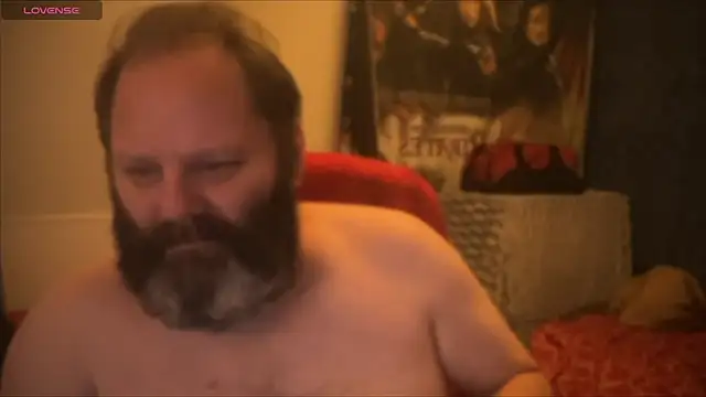 Snapshot of master_227 chatting on 12.28.24 master 227 online show from 12.28.24