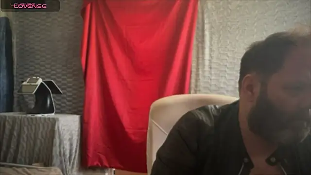 Snapshot of master_227 chatting on 03.19.25 master 227 online show from 03.19.25