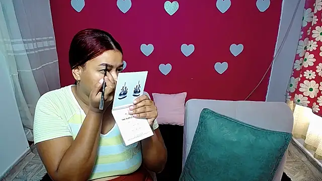 Snapshot of violeta_rous chatting on 05.01.26 violeta rous online show from 05.01.26