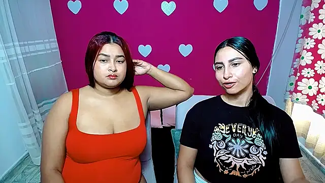 Snapshot of violeta_rous chatting on 05.15.26 violeta rous online show from 05.15.26
