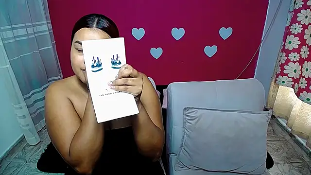 Snapshot of violeta_rous chatting on 05.28.26 violeta rous online show from 05.28.26