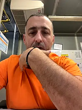 Snapshot of verygodetaste chatting on 10.28.25 verygodetaste online show from 10.28.25