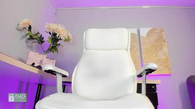 karinna gray online show from 12.22.24