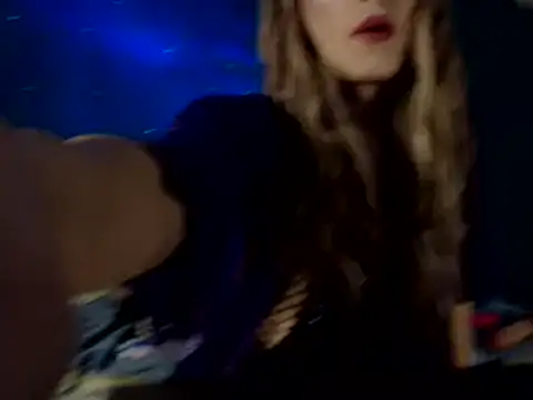 Karendolly  8 online show from 12.17.25