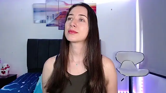 Snapshot of Daniela-hot chatting on 12.26.24 Daniela-hot online show from 12.26.24