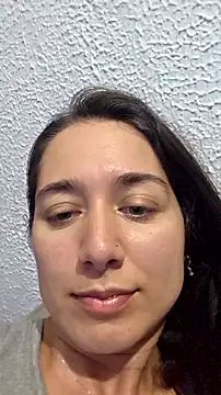 Snapshot of Daniela-hot chatting on 09.25.25 Daniela-hot online show from 09.25.25