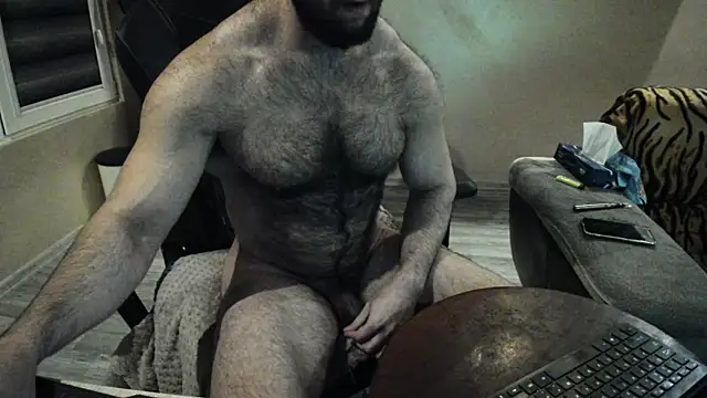 Snapshot of Hugealphabeast chatting on 12.25.24 Hugealphabeast online show from 12.25.24